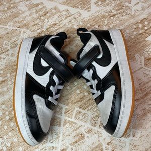 Nike Court Borough sneakers